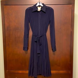 Gauze-like navy dream dress.